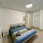 La Veranda Guest - Free Public Transport & Parking, Close To Center 3* Λουγκάνο