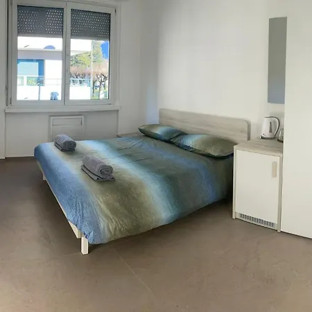 Гостевой дом *veranda's Rooms* - Free Parking In *