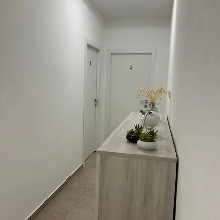 Guest house *veranda's Rooms* - Free Parking In Lugano