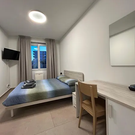 La Veranda Guest - Free Public Transport & Parking, Close To Center