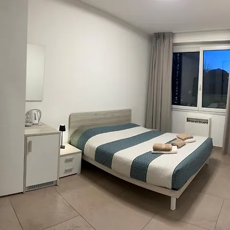 *veranda's Rooms* - Free Parking In Guest house