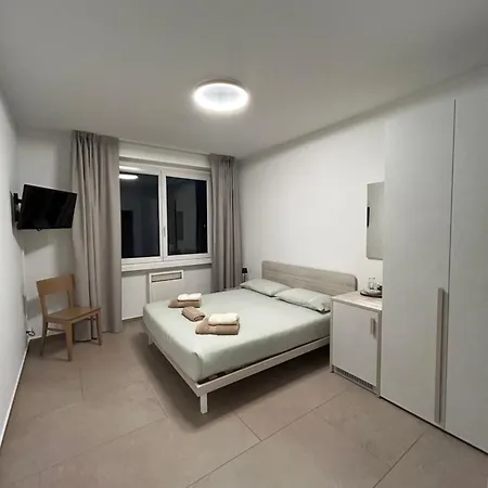 Guest house *veranda's Rooms* - Free Parking In Lugano