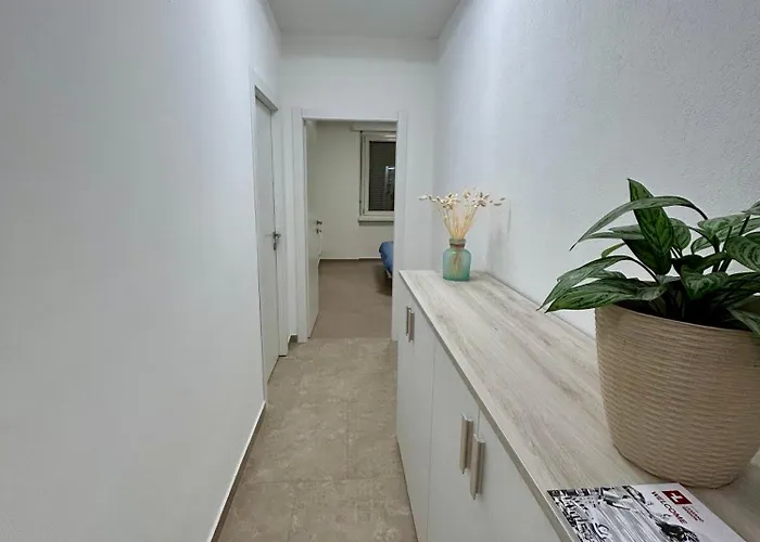 Gasthof La Veranda Guest - Free Public Transport & Parking, Close To Center