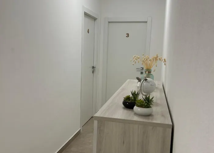 Gasthof La Veranda Guest - Free Public Transport & Parking, Close To Center Lugano