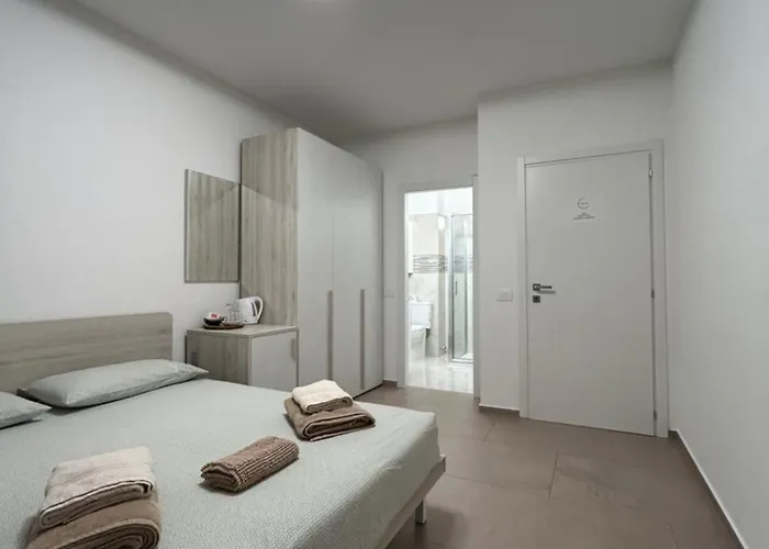 La Veranda Guest - Free Public Transport & Parking, Close To Center